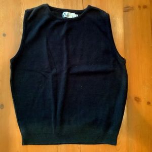 HALEY. WOMENS SOLID BLACK SLEEVELESS CREW NECK, MEDIUM COTTON KNIT TOP